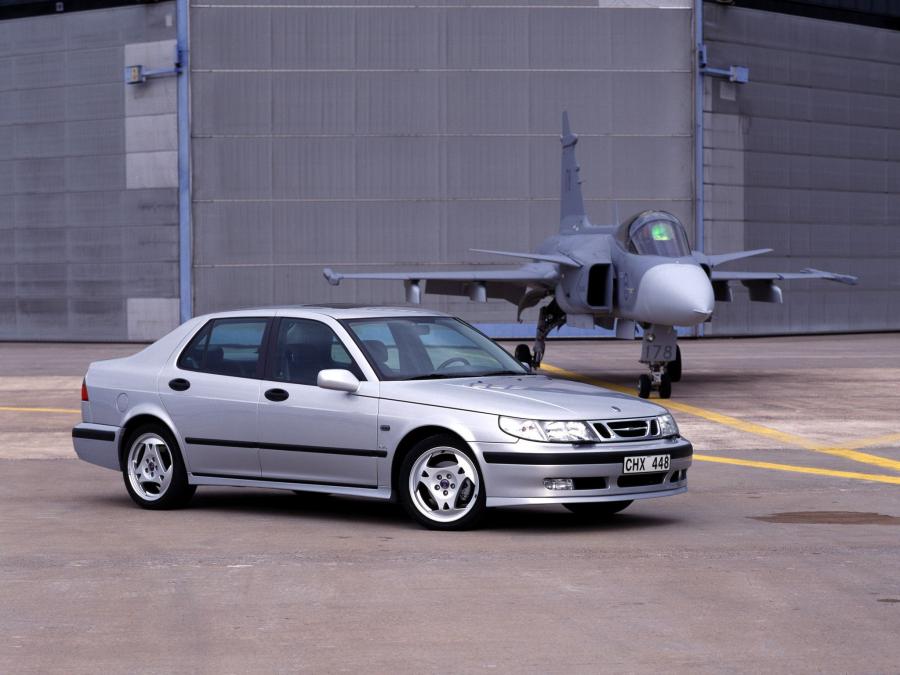  Saab 9-5 Aero Sedan 1999 года  (фото 22 из 31)